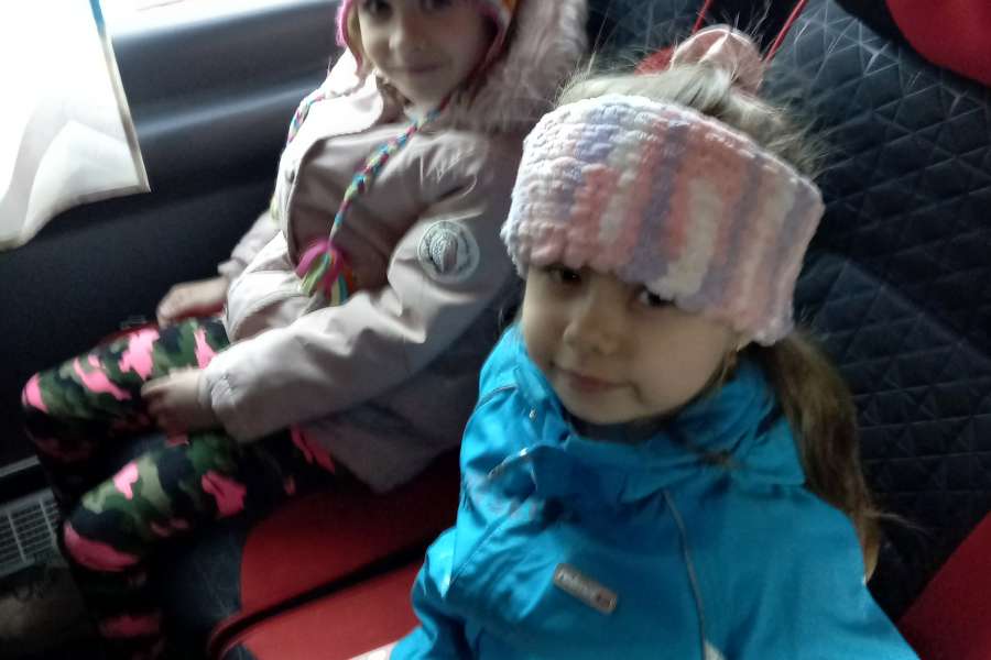 WYJAZD DO KINA " SOKÓŁ" NA SPEKTAKL TEATRALNY PT. 'BAŚŃ O KRÓLOWEJ ŚNIEGU".