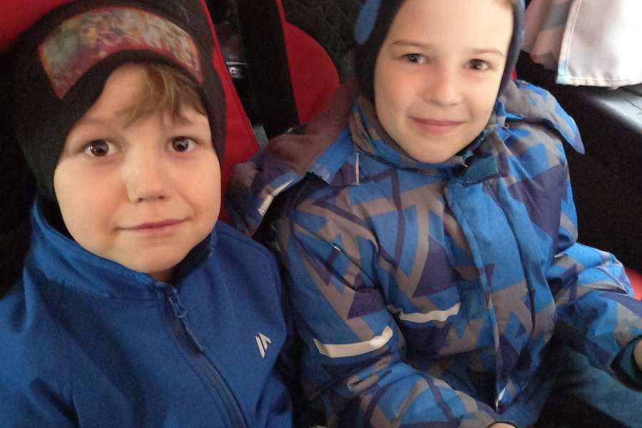 WYJAZD DO KINA " SOKÓŁ" NA SPEKTAKL TEATRALNY PT. 'BAŚŃ O KRÓLOWEJ ŚNIEGU".