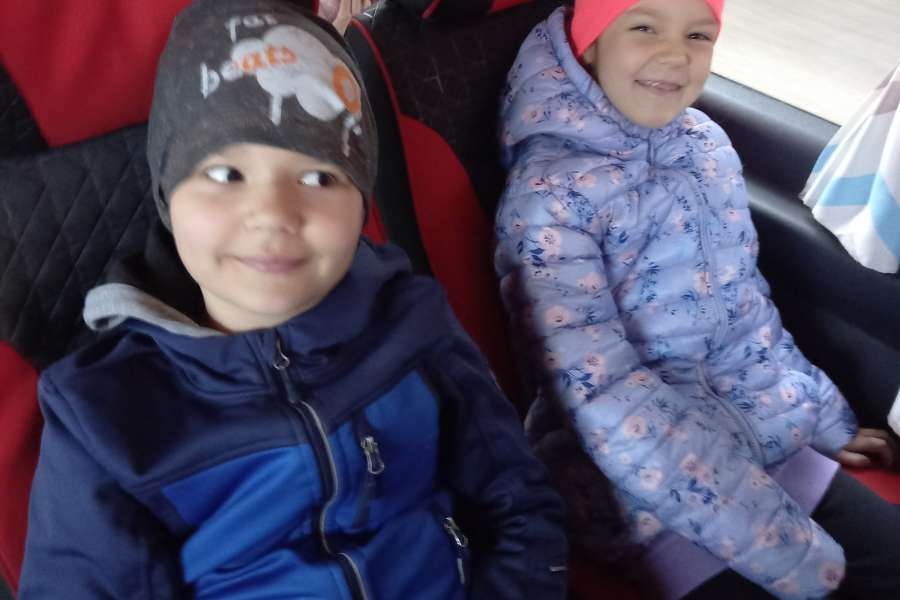 WYJAZD DO KINA " SOKÓŁ" NA SPEKTAKL TEATRALNY PT. 'BAŚŃ O KRÓLOWEJ ŚNIEGU".