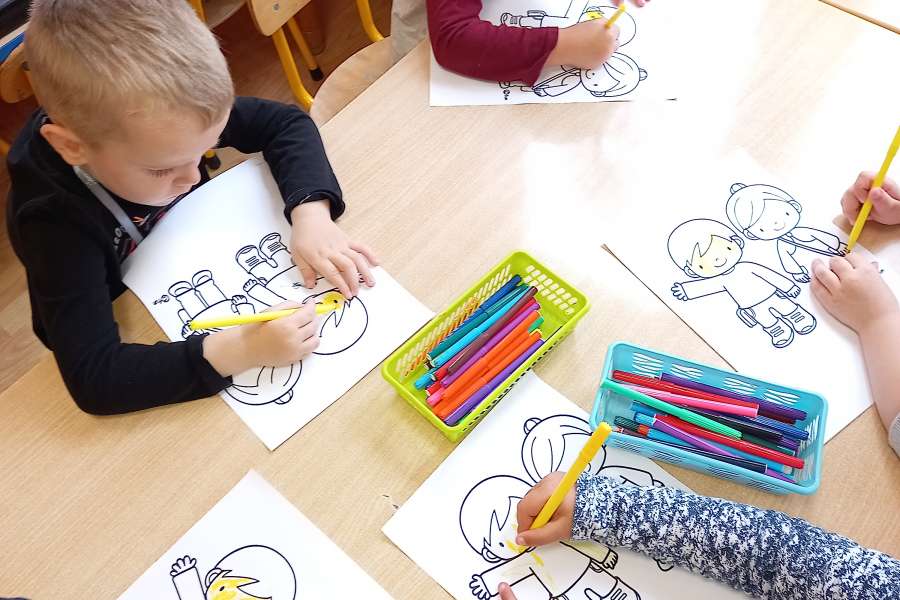 DZIEN_PRZEDSZKOLAKAPP22