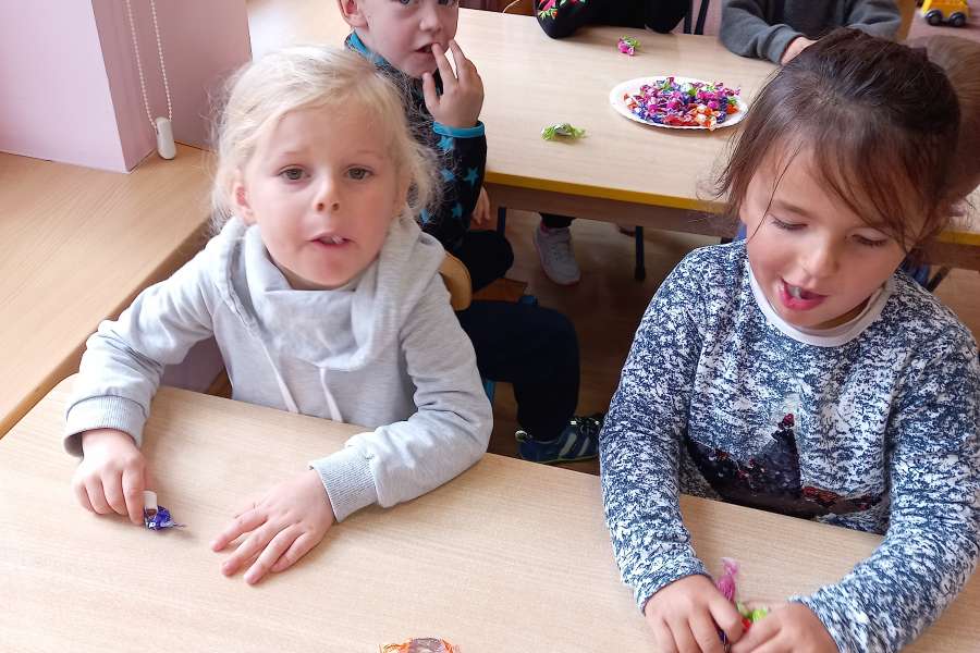 DZIEN_PRZEDSZKOLAKAPP22