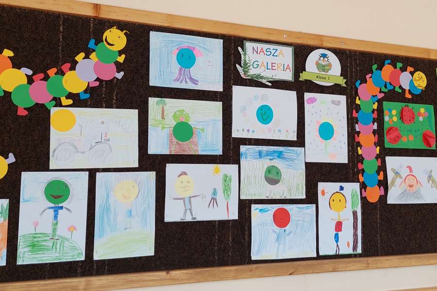 DZIEŃ KROPKI W NASZEJ SZKOLE