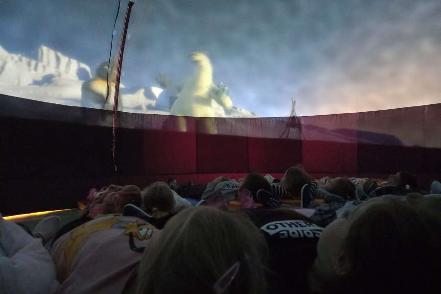 Mobilne planetarium w szkole