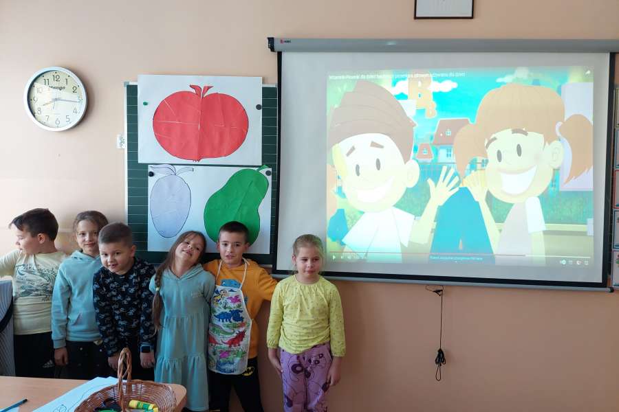OWOCE ZDROWE I KOLOROWE- ZAJĘCIA W KLASIE 1