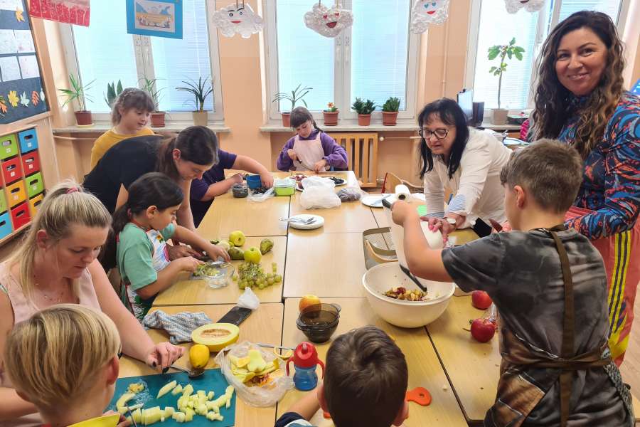 OWOCE ZDROWE I KOLOROWE-klasa3