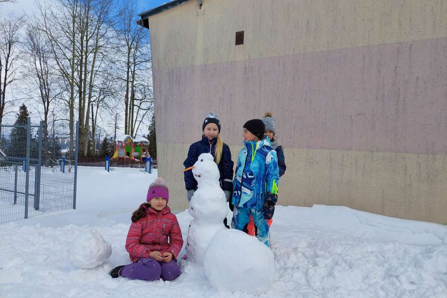 ŚWIATOWY DZIEŃ BAŁWANA W KLASACH 1-323