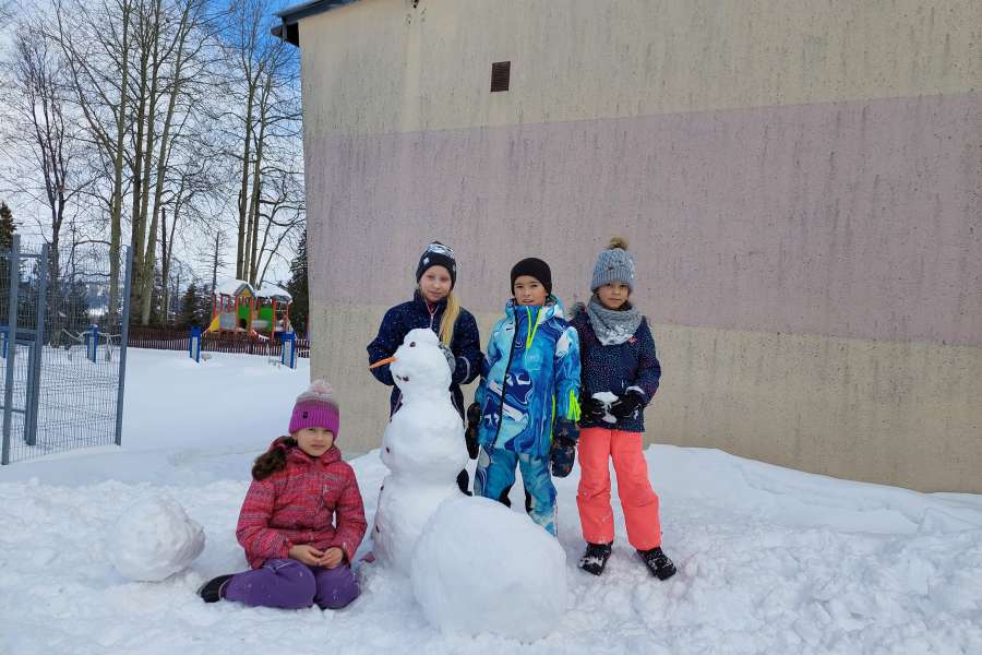 ŚWIATOWY DZIEŃ BAŁWANA W KLASACH 1-323