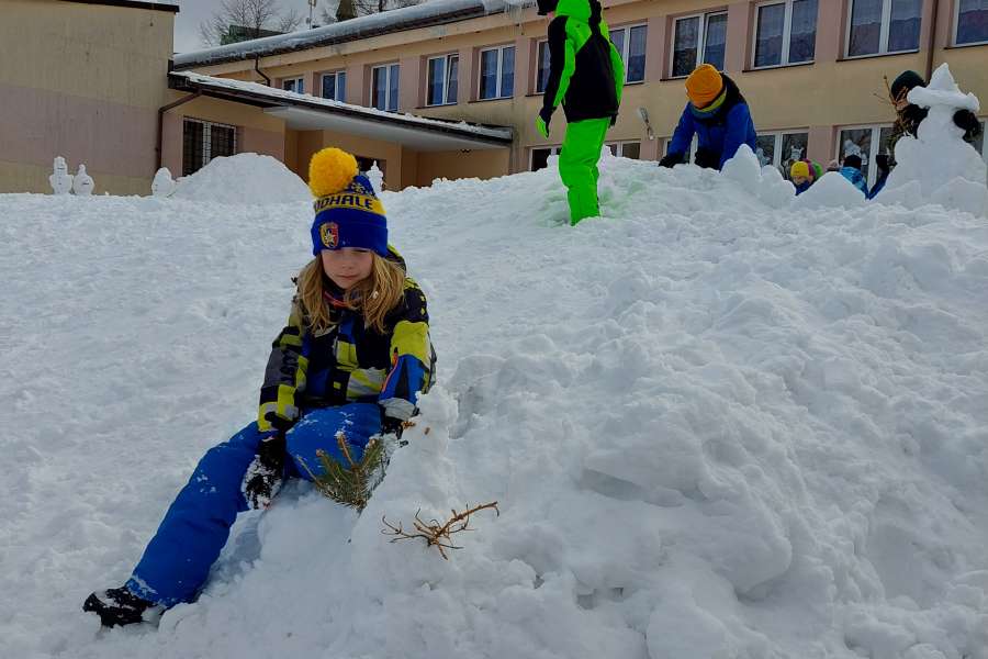 ŚWIATOWY DZIEŃ BAŁWANA W KLASACH 1-323