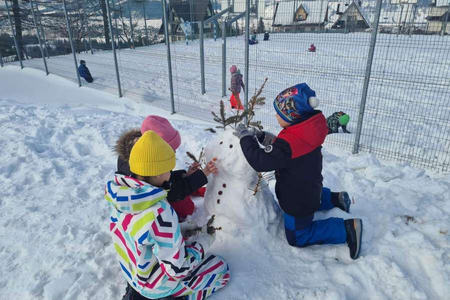 ŚWIATOWY DZIEŃ BAŁWANA W KLASACH 1-323
