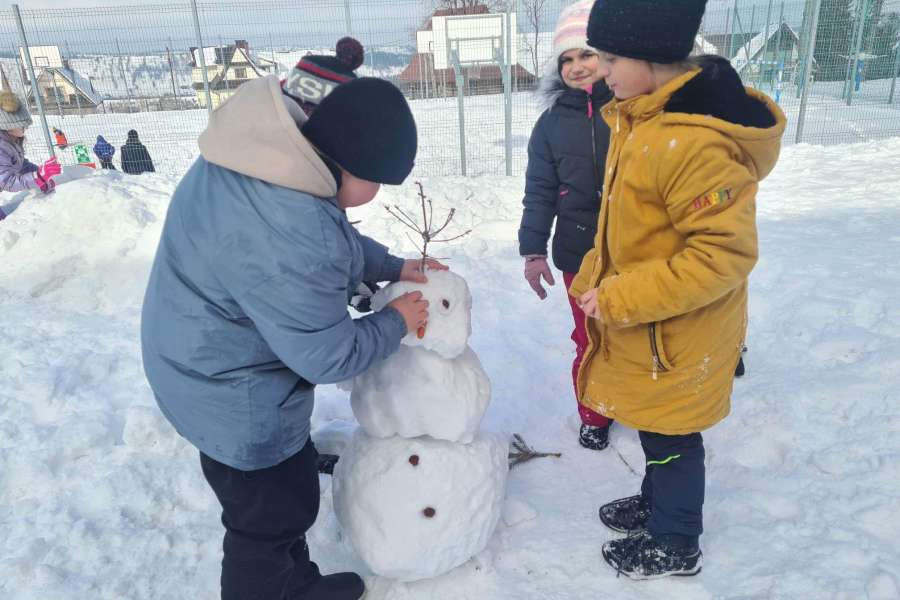ŚWIATOWY DZIEŃ BAŁWANA W KLASACH 1-323