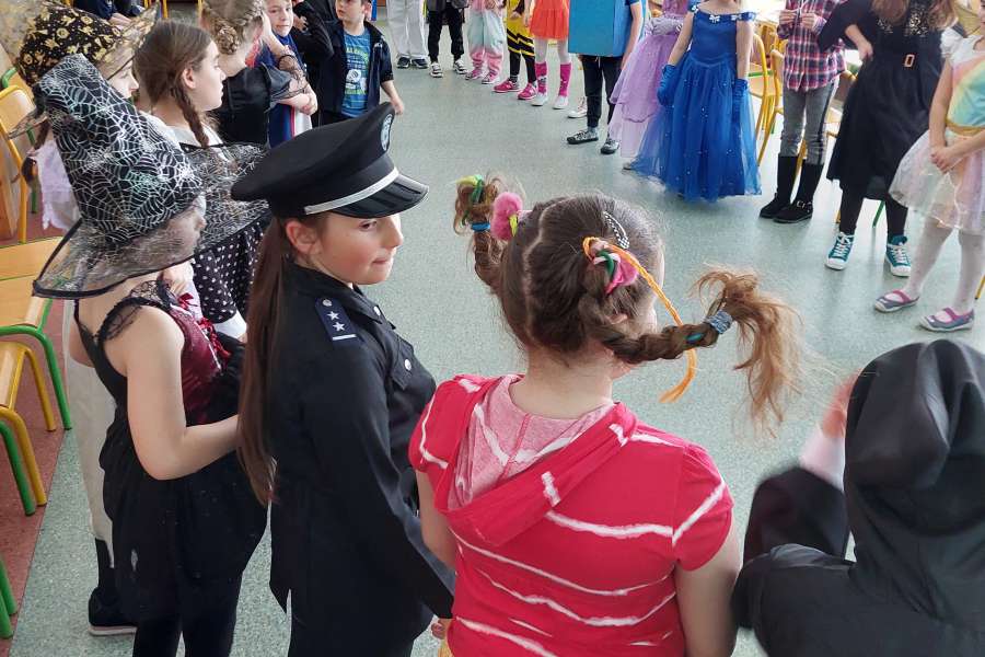 Bal Karnawałowy w klasach I-III