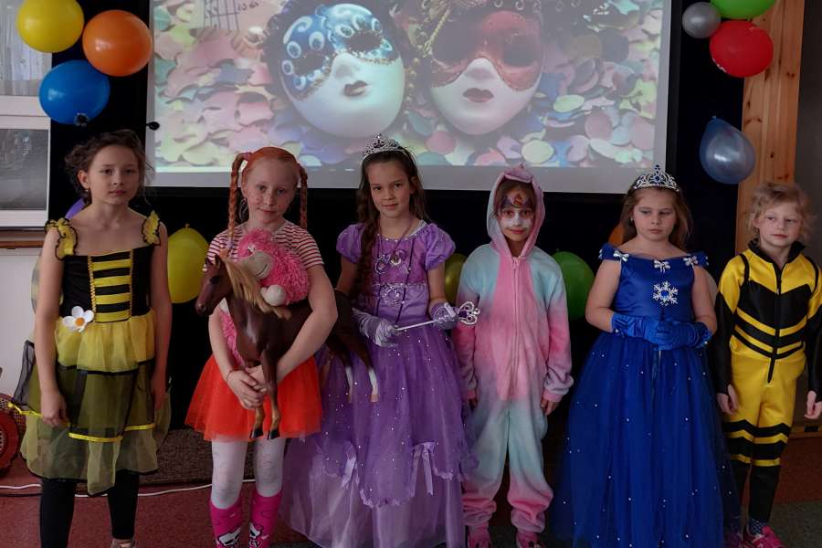 Bal Karnawałowy w klasach I-III