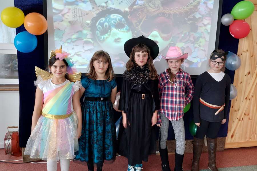 Bal Karnawałowy w klasach I-III
