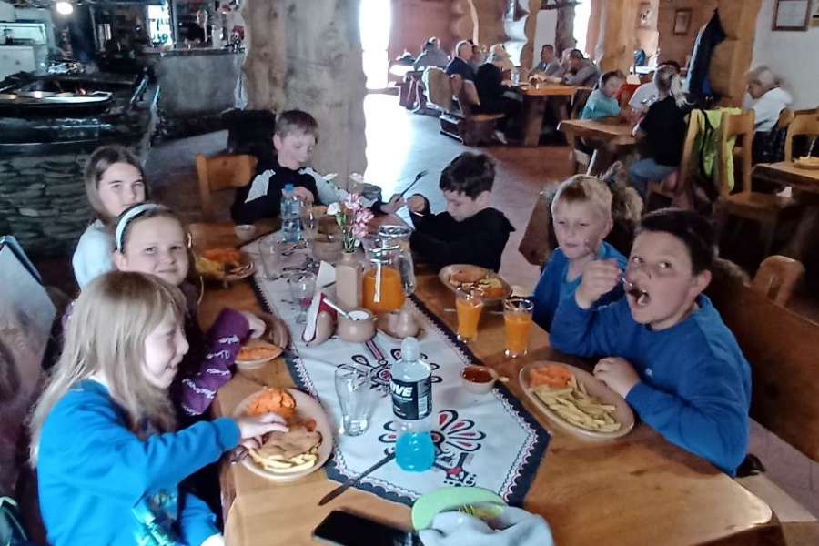 WYCIECZKA  DO KRYNICY – klasa II