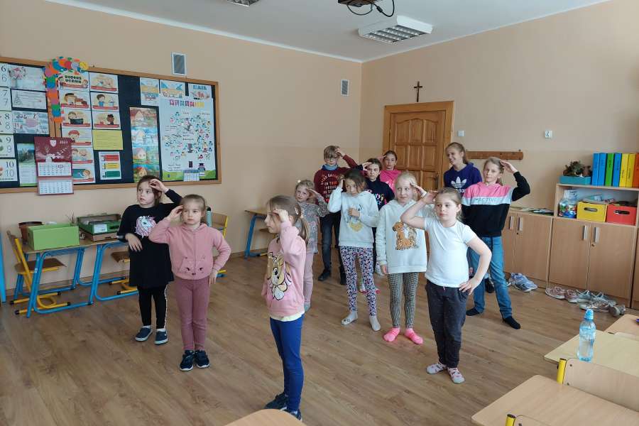 ZAJĘCIA MUZYCZNO -TANECZNYCH