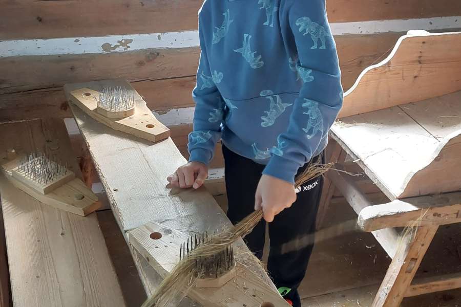 WYCIECZKA KLAS 1-3 DO ZUBRZYCY