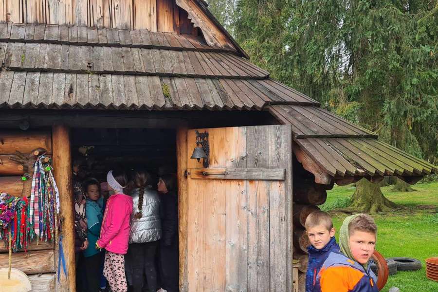 WYCIECZKA KLAS 1-3 DO ZUBRZYCY