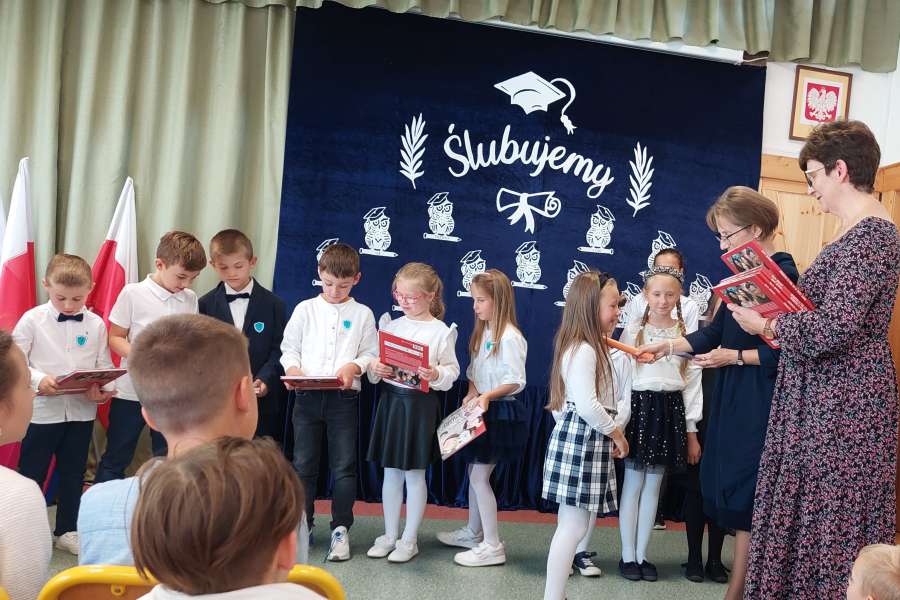 Pasowanie na ucznia kl. 1-2324a