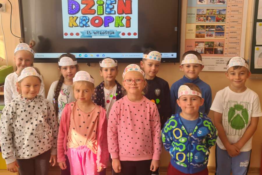 DZIEŃ KROPKI W KLASACH 1-3-23-24a