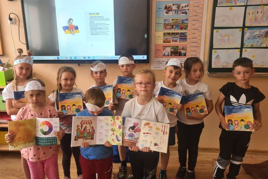 DZIEŃ KROPKI W KLASACH 1-3-23-24a