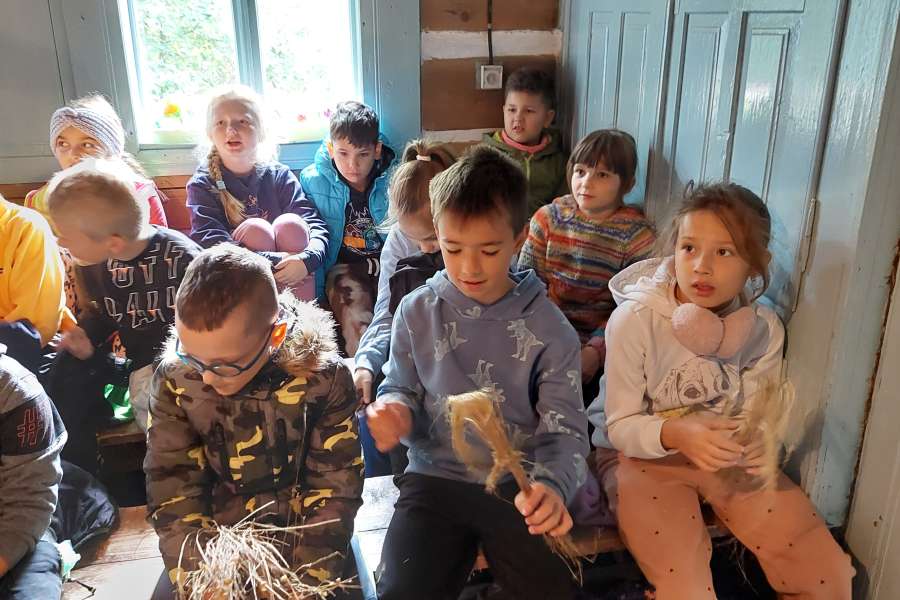 WYCIECZKA KLAS 1-3 DO ZUBRZYCY-23-24a