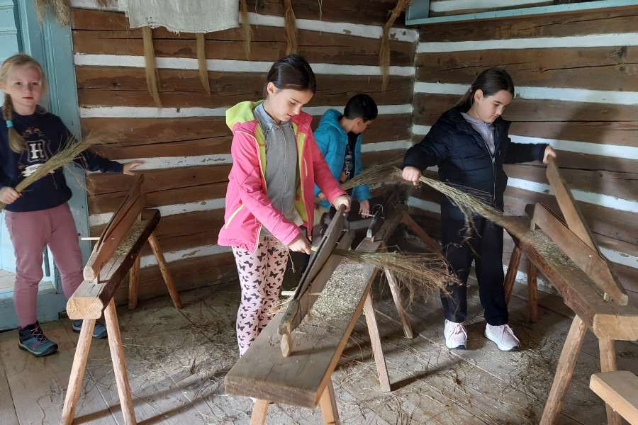 WYCIECZKA KLAS 1-3 DO ZUBRZYCY-23-24a