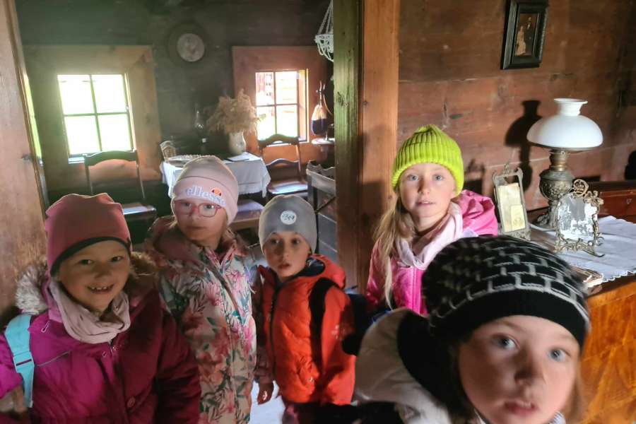 WYCIECZKA KLAS 1-3 DO ZUBRZYCY-23-24a