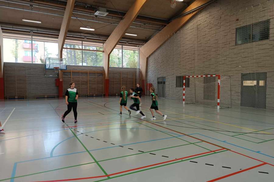 Igrzyska dzieci Gminy Zakopane w Halowej Piłce Dziewcząt-23-24a