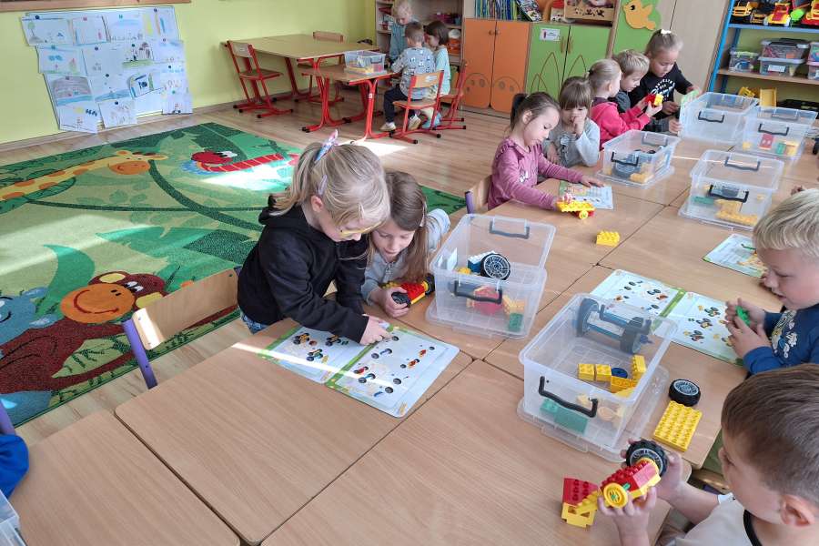 Pokazowe zajęcia z robotyki PP-23-24a