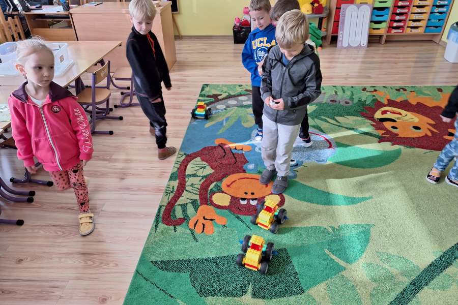 Pokazowe zajęcia z robotyki PP-23-24a