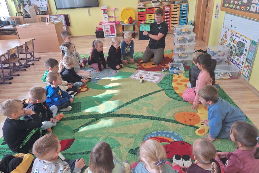 Pokazowe zajęcia z robotyki PP-23-24a