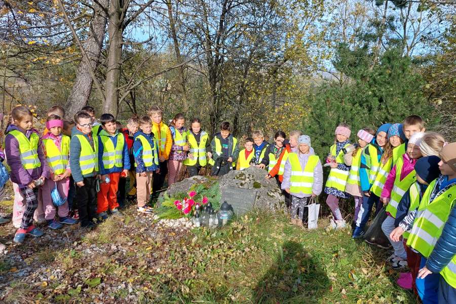 Wycieczka na Cmentarz klas I-III