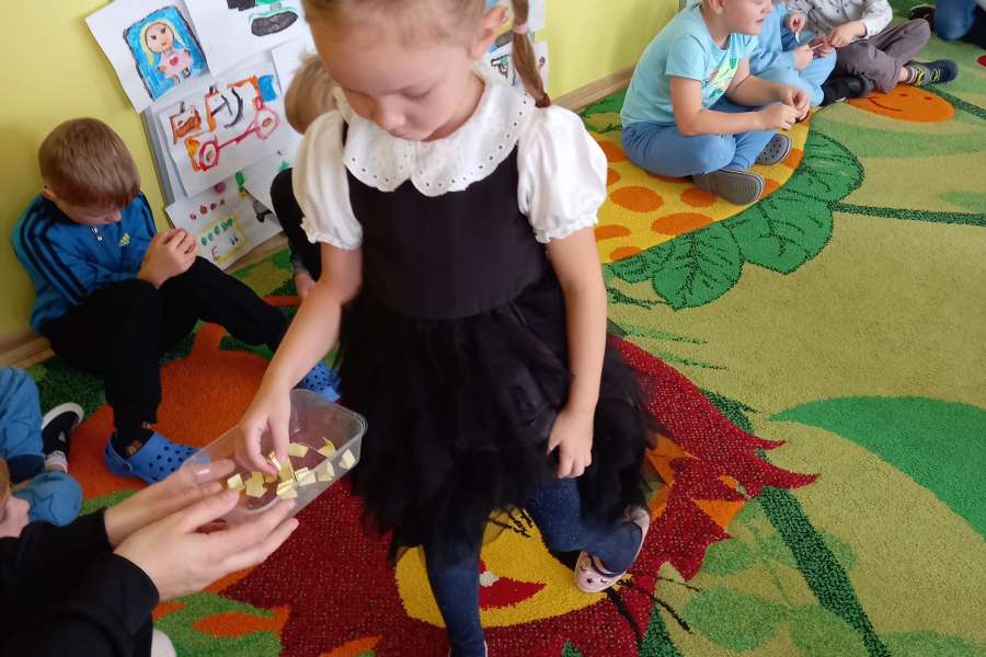 ZABAWA ANDRZEJKOWA W PRZEDSZKOLU2324a