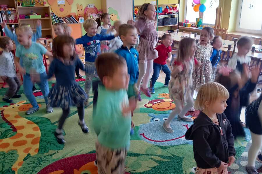 ZABAWA ANDRZEJKOWA W PRZEDSZKOLU2324a