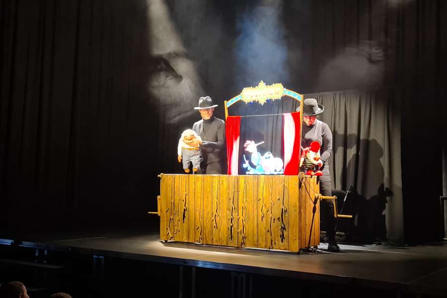 "Bajka o szczęściu" 2324a