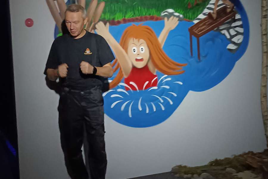 Wycieczka klasy 7 i 8 do Centrum Pożarniczego w Dobczycach.