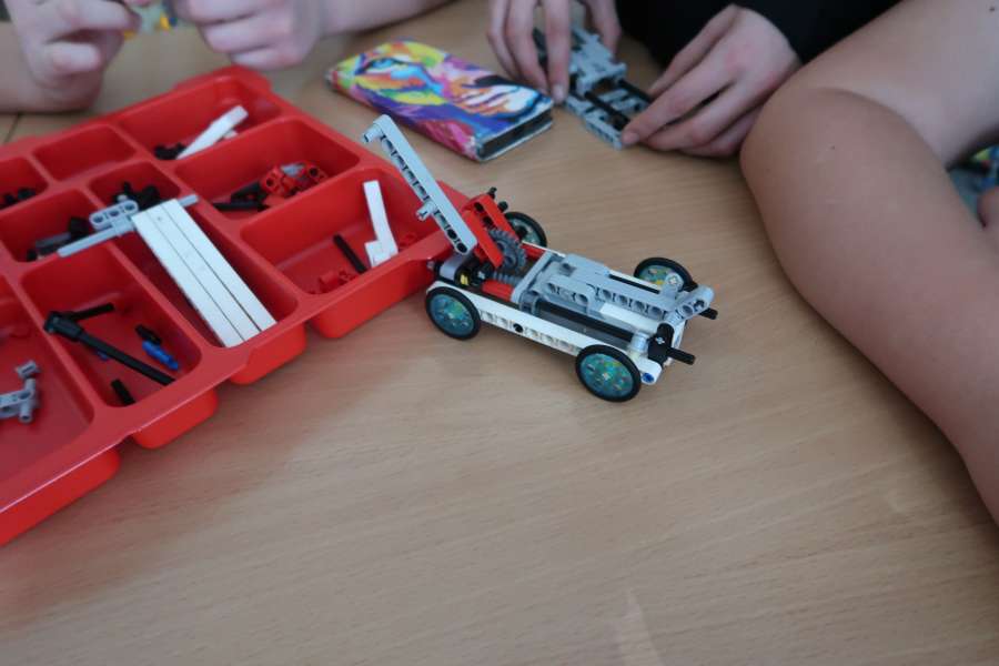 Zajęcia rozwijające z informatyki2324a