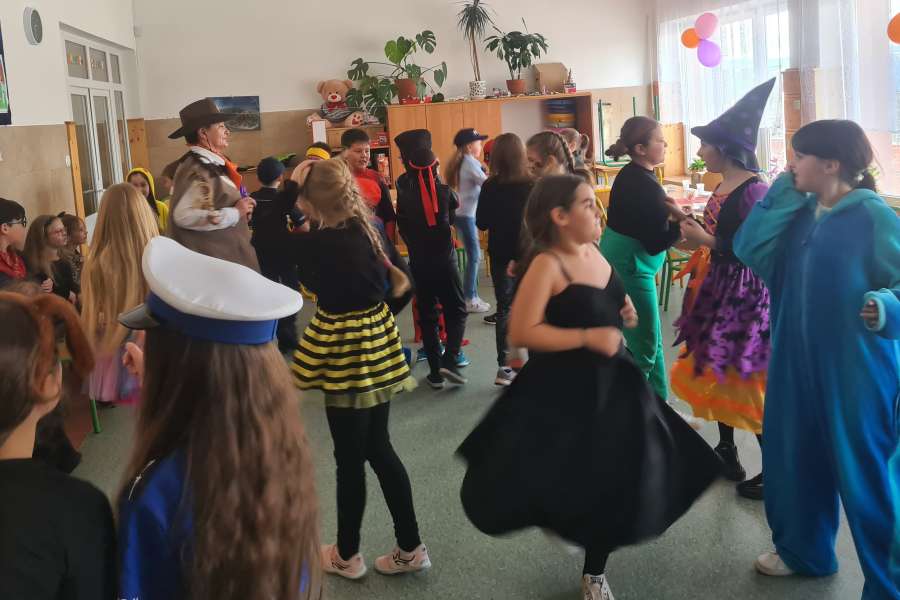 Bal karnawałowy dla uczniów klas 1-3