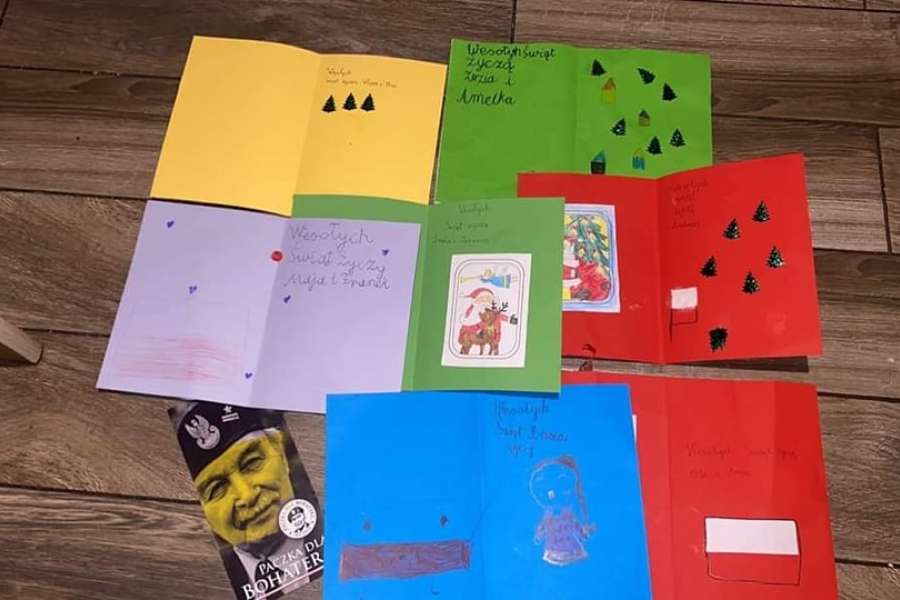 Paczka dla bohatera-23-24a