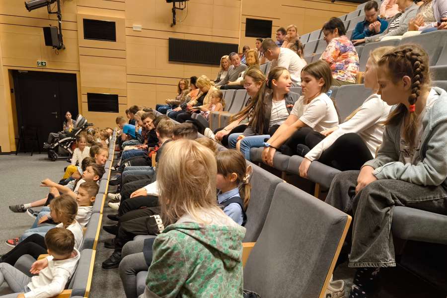 Pchła Szachrajka2324a