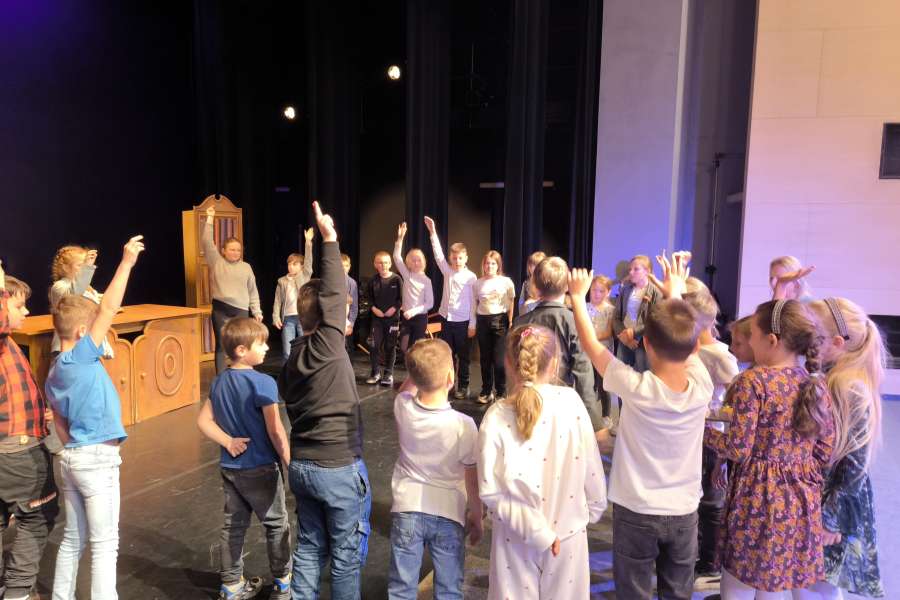 Pchła Szachrajka2324a