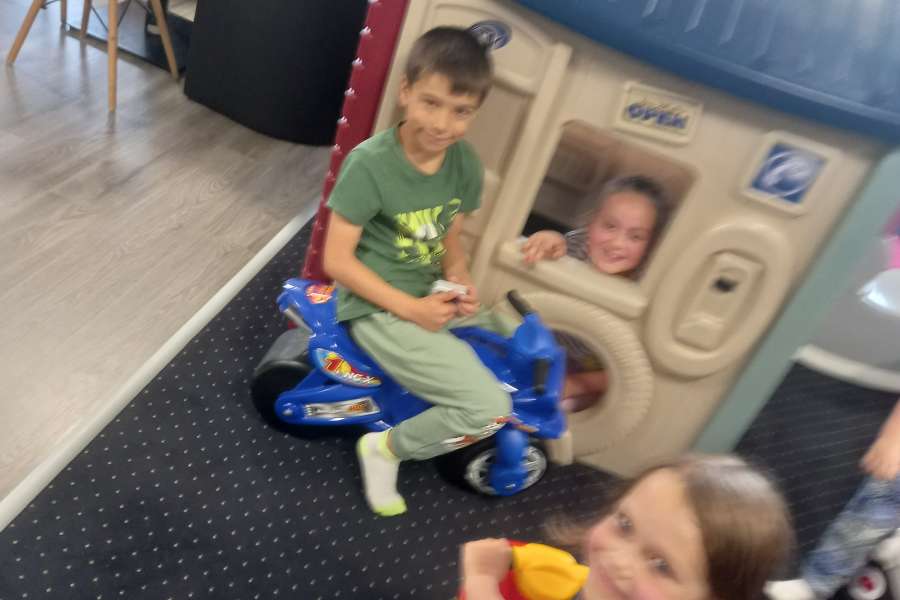 Wycieczka do sali zabaw-pp06-24