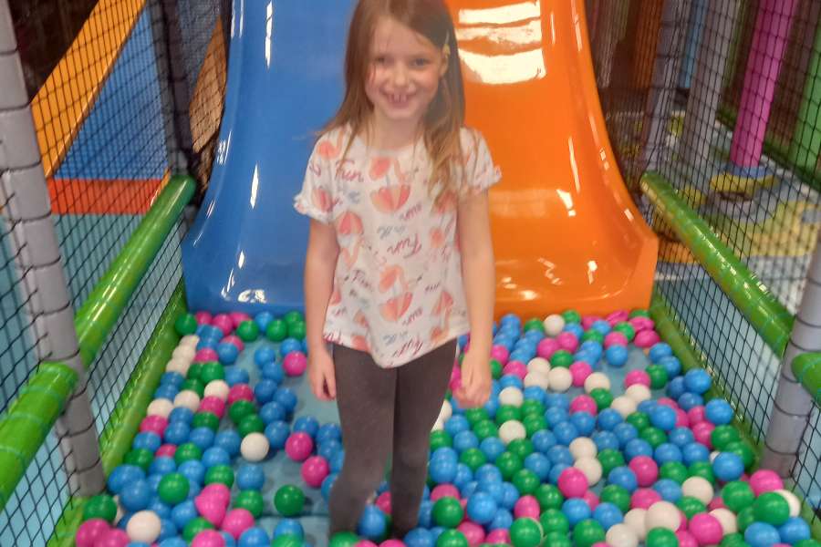 Wycieczka do sali zabaw-pp06-24