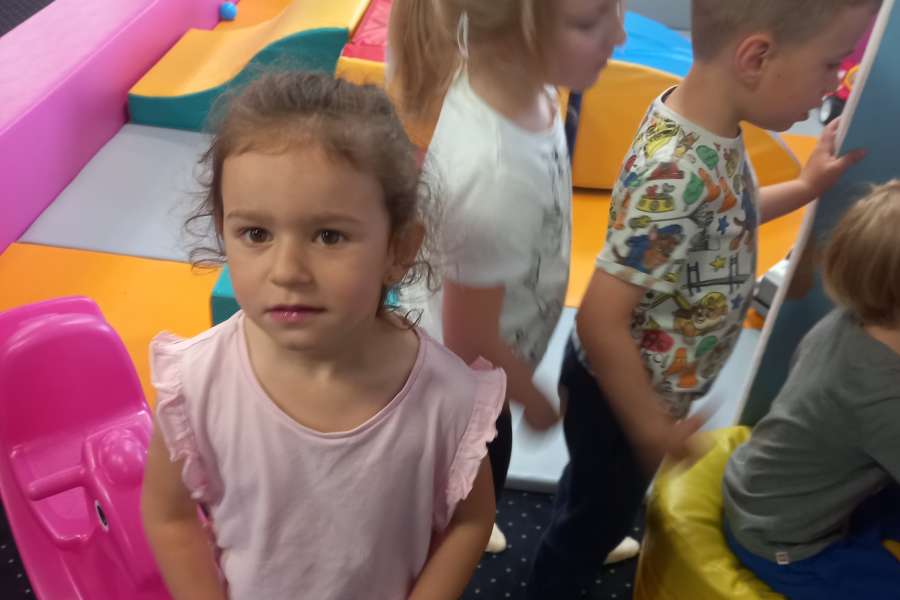 Wycieczka do sali zabaw-pp06-24