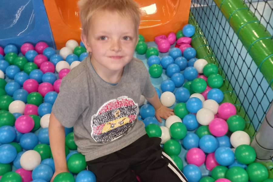 Wycieczka do sali zabaw-pp06-24