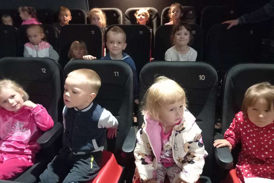 Wyjazd na spektakl teatralny pt. " Śnieżka" 2024pp