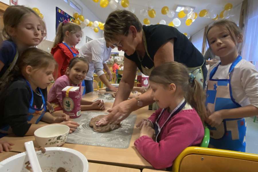 Pieczenie świątecznych pierników 2024