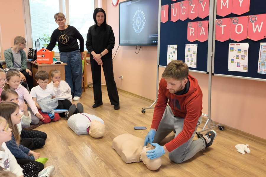 „RATUJEMY I UCZYMY RATOWAĆ”