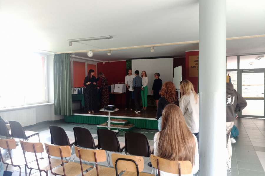 I Międzyszkolne Zawody Matematyczne Junior -25