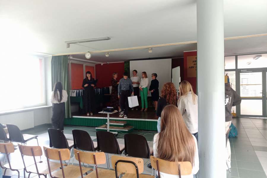 I Międzyszkolne Zawody Matematyczne Junior -25